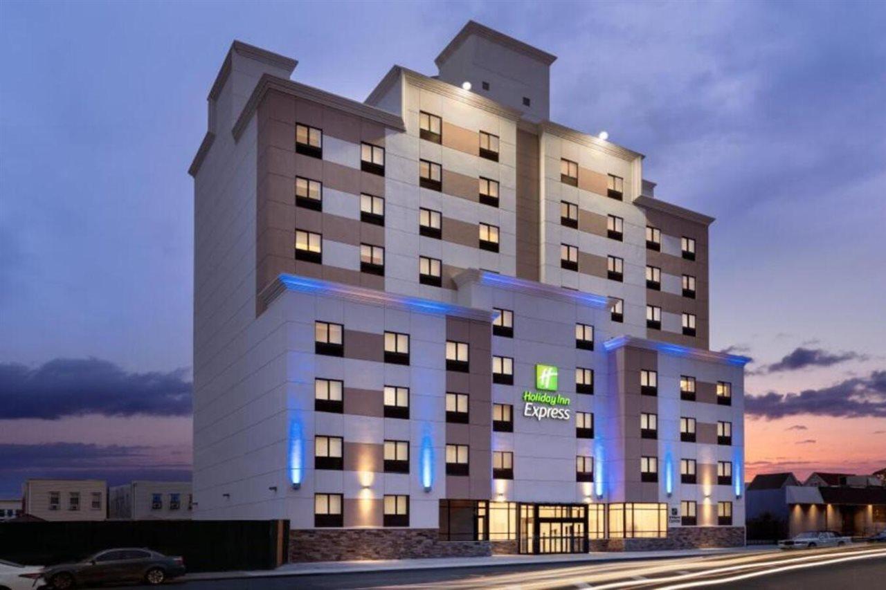 نيو يورك Holiday Inn Express - Jamaica - Jfk Airtrain - Nyc, An Ihg Hotel المظهر الخارجي الصورة